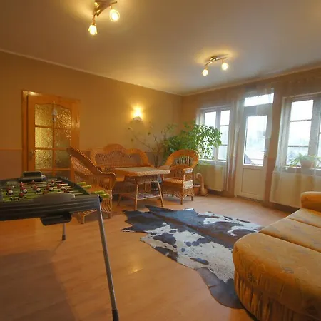 Zirka Karpat Orman Evi *