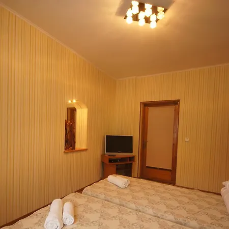 Zirka Karpat * Kőrösmező