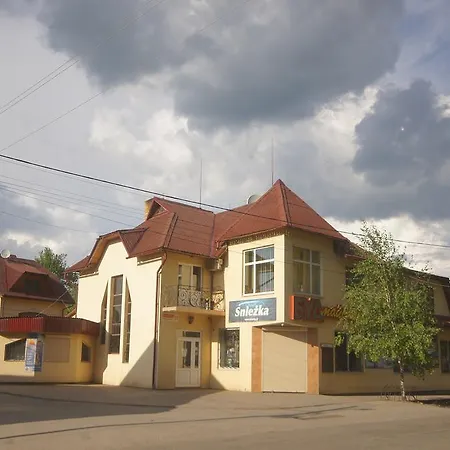 Zirka Karpat ロッジ *